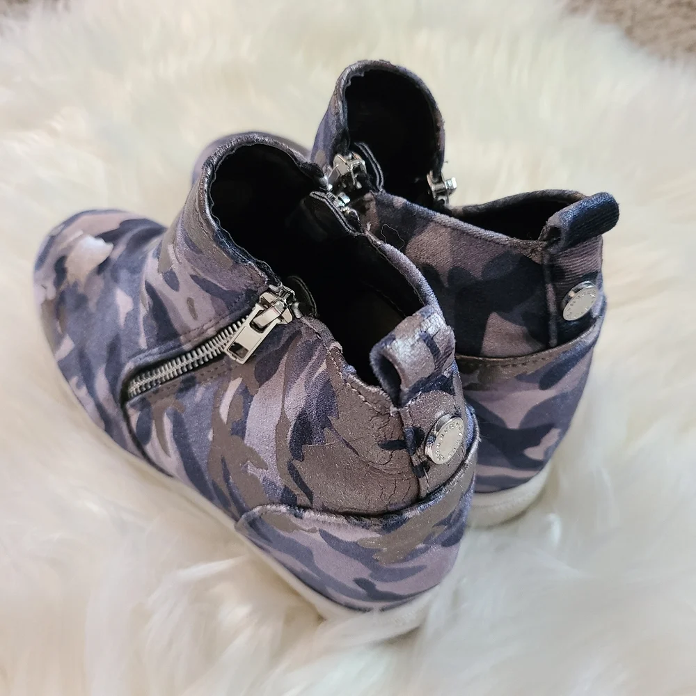 Steve Madden JWedgie Metallic Camo Shoes 3M